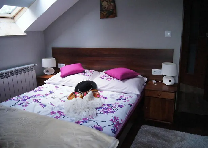 Podhale Domek U Mikolajki-Blisko Term Chocholowskich مزرعة للإقامة